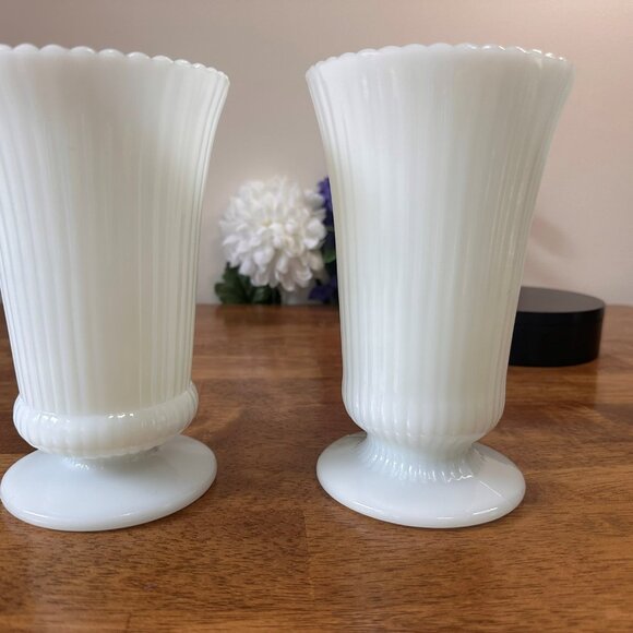 E O Brody Milk Glass Vases Pair Ribbed White Pedestal Planter Vintage Floral Dec - Picture 3 of 9